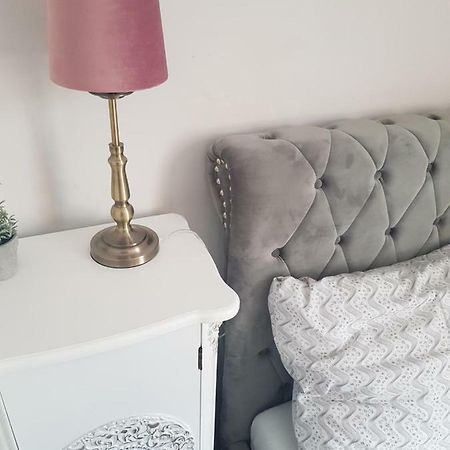 Apartament Piano Mini Lägenhet Malbork Exteriör bild